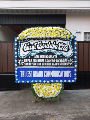 Papan Bunga Duka di Kombay
